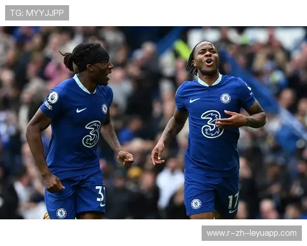 切尔西迎战利兹联，斯特林右路突破全场最亮