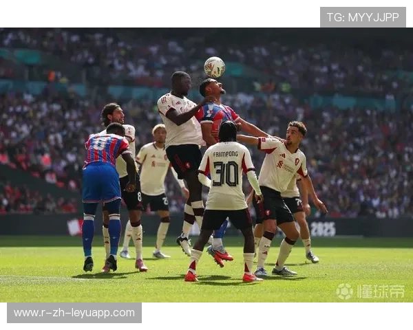 利物浦防线在联赛中稳如磐石