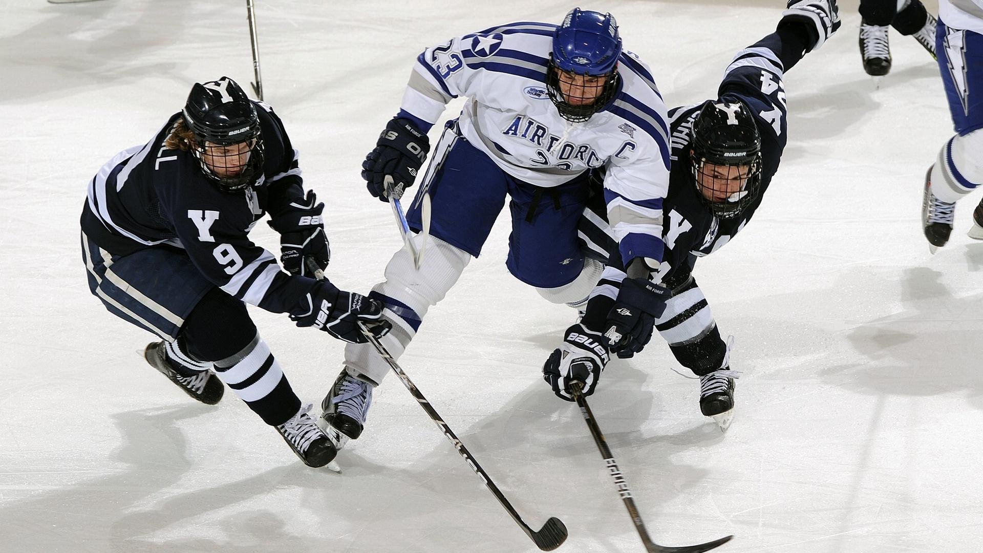 世界杯十六强：韩国2比1逆转北美劲旅 替补奇兵连造两球